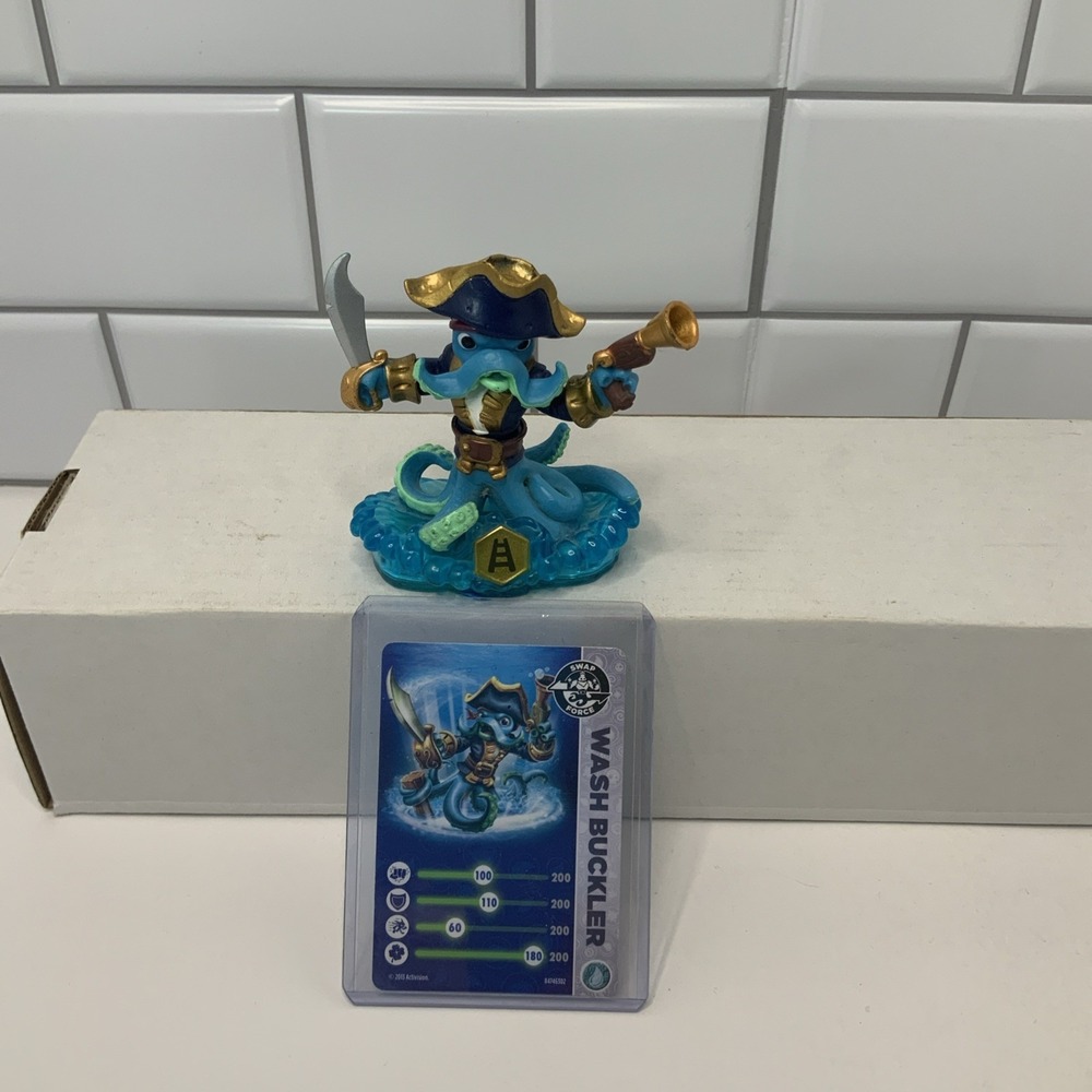 Skylanders Swap Force Wash Buckler Figure with Trading Card Water Element S3130A